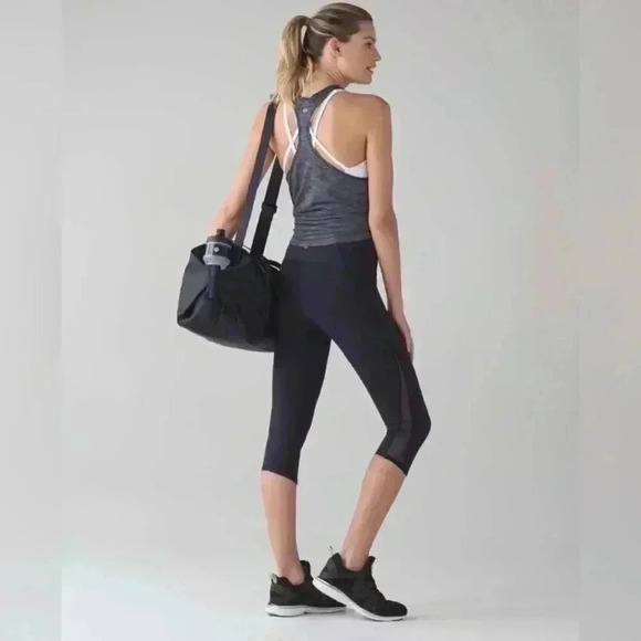 Lululemon Train Times Crop (17") Midnight Navy - Picture 1 of 7